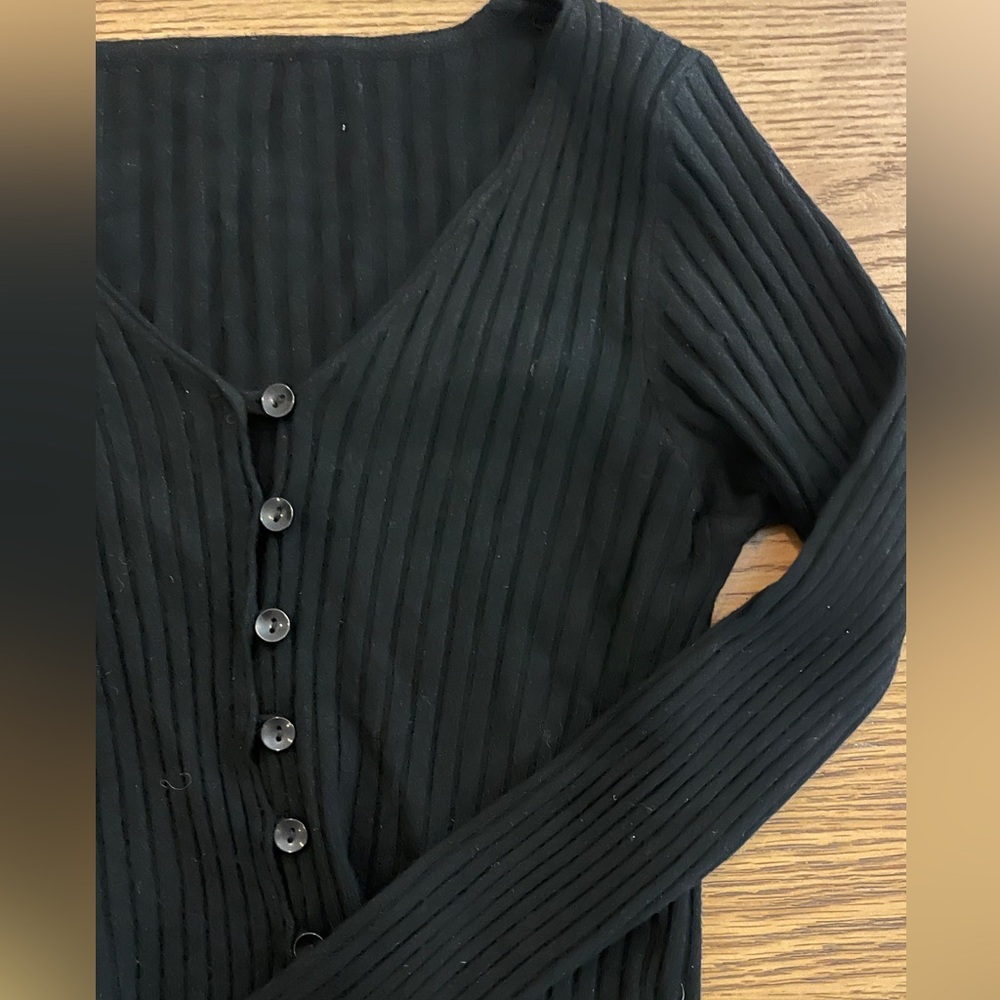 Black Ribbed Button-Up Cardigan - Picture 2 of 2